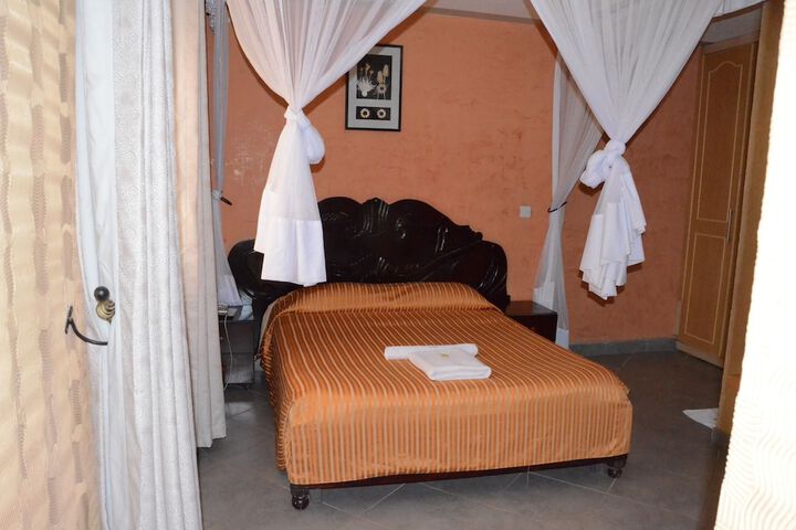 Room 8 of 21