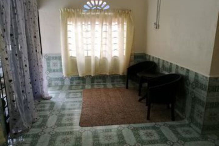 Room 10 of 20