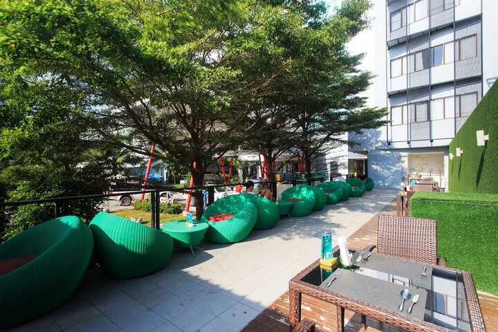 Dining 86 of 90