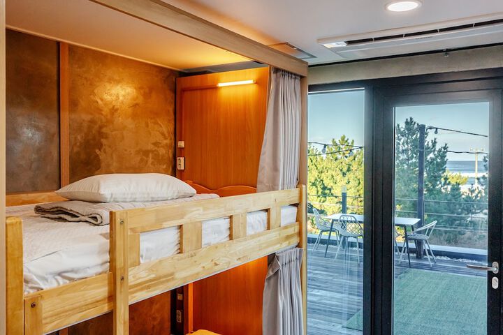 Room 93 of 109