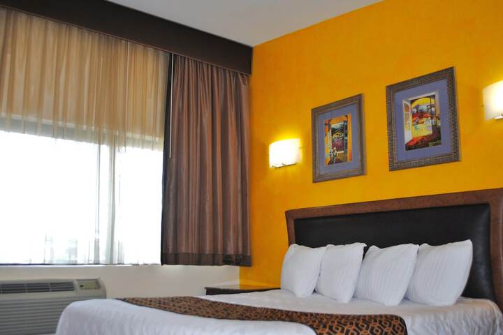 Room 10 of 21