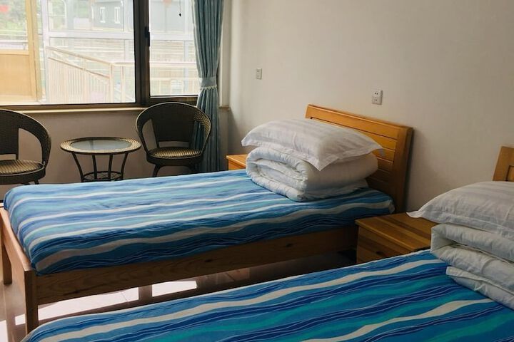 Room 4 of 15