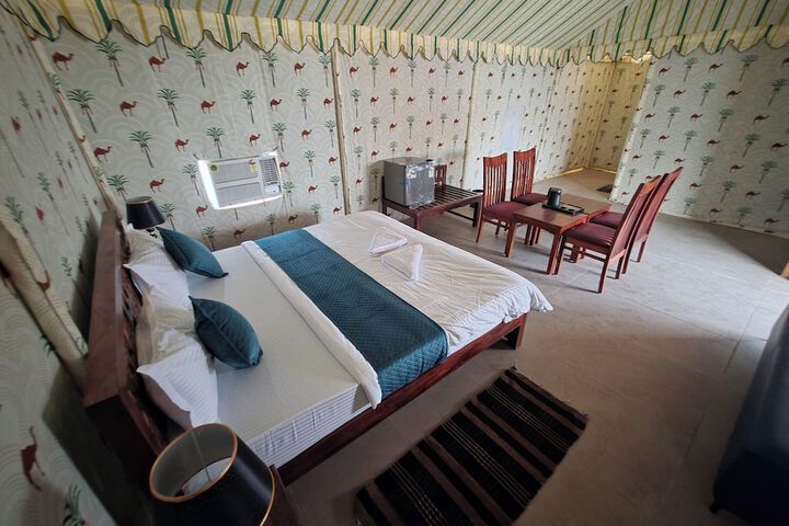 Room 9 of 42