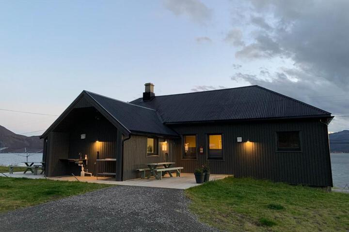 Exterior of BEDEHUSET Basecamp Senja