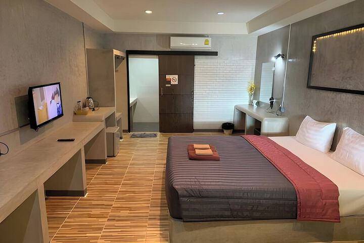 Room 36 of 95