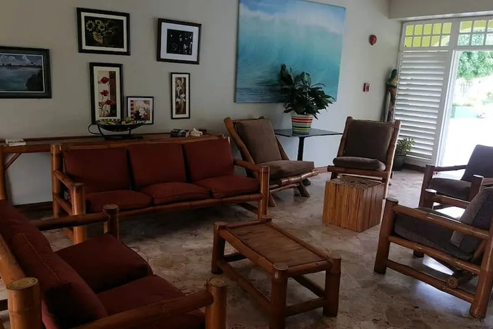 Room 4 of 19
