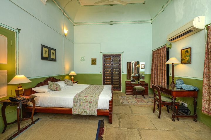 Room 5 of 46