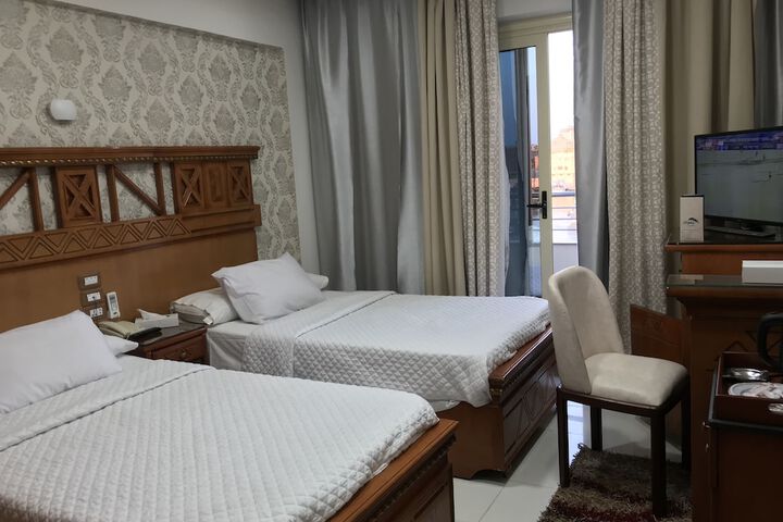 Room 8 of 46