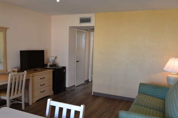 Room 22 of 27