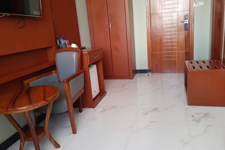 Room 21 of 119