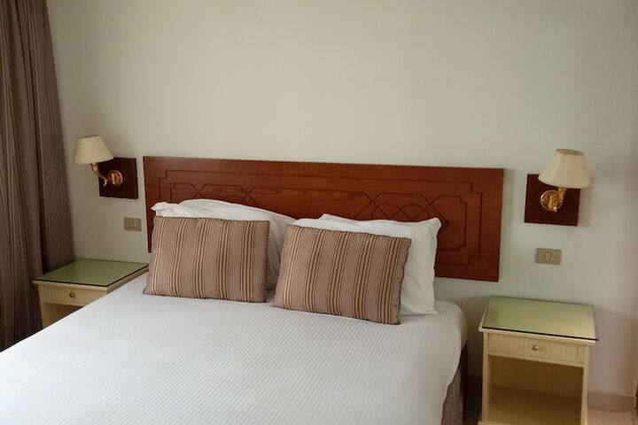 Room 12 of 53