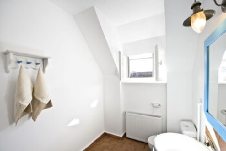 Room 13 of 15