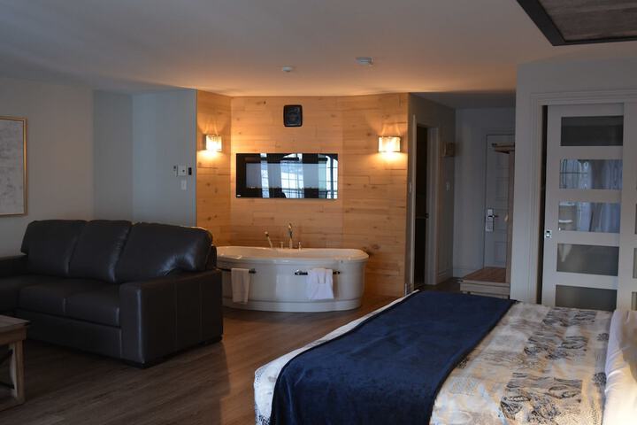 Room 5 of 61