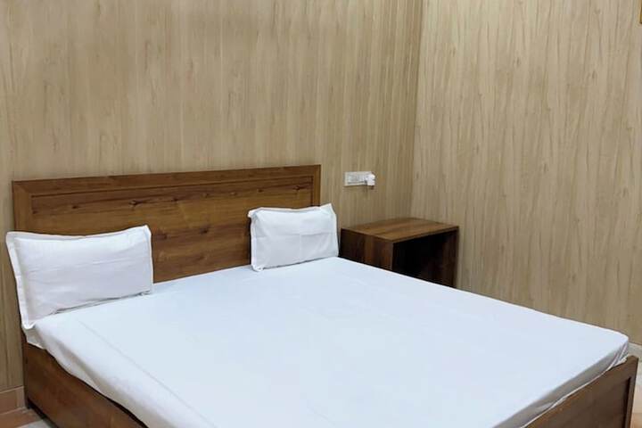 Hotel Shri RamLala Devsthanam Ayodhya