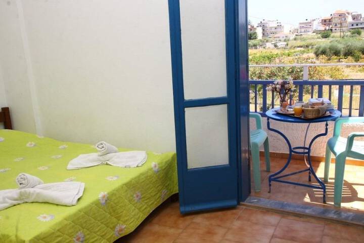 Room 5 of 26