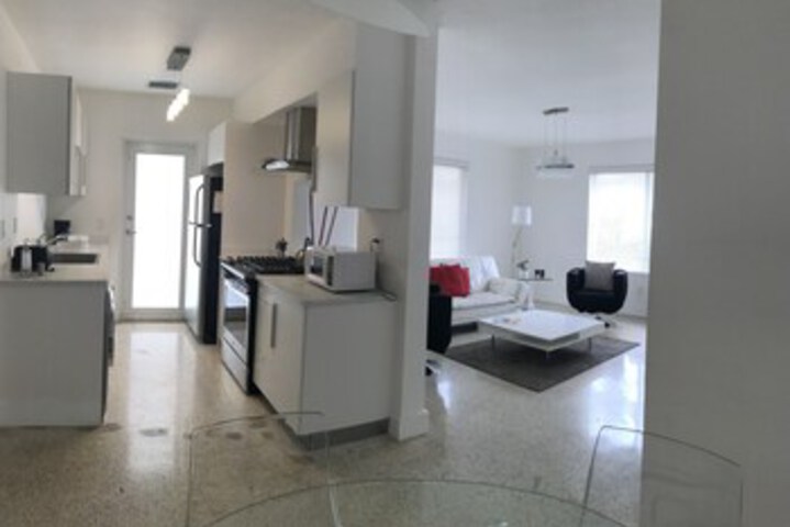 Room 10 of 37