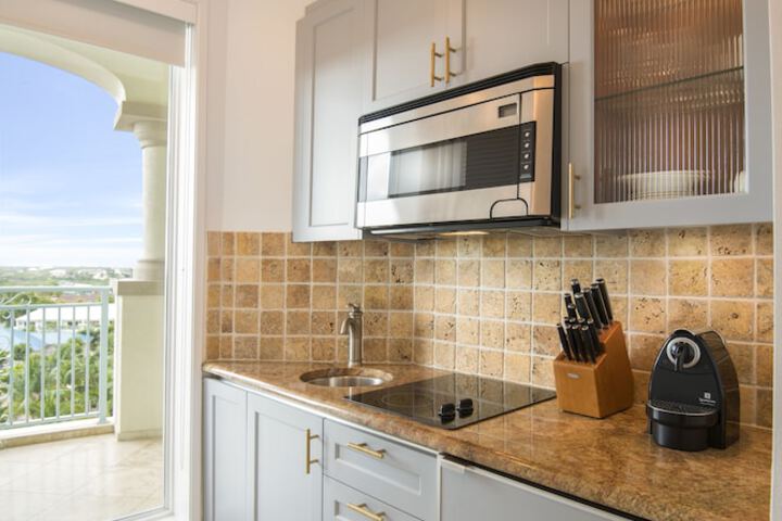 Private kitchenette