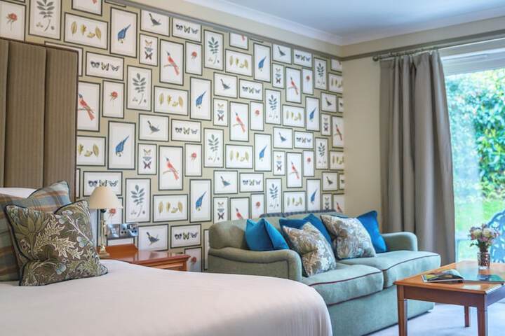 Room 16 of 113
