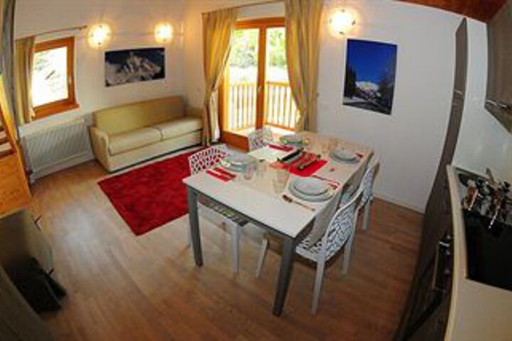 Room 16 of 27