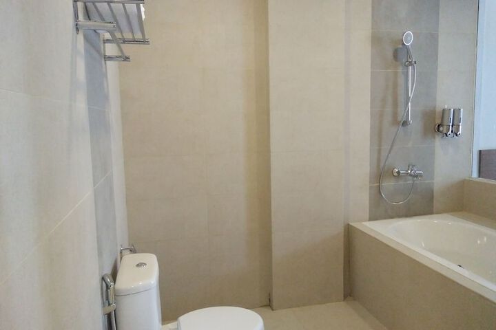 Room 12 of 43