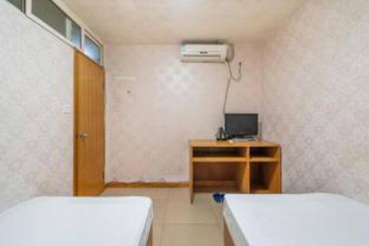 Room 7 of 7