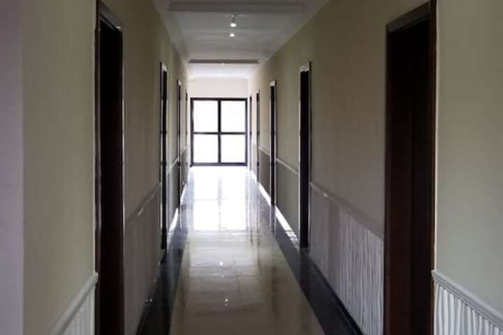 Ballroom/Hall 42 of 71