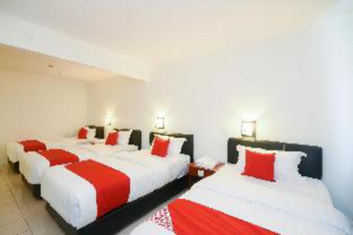 Suite 3 of 3