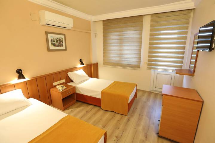 Room 7 of 60