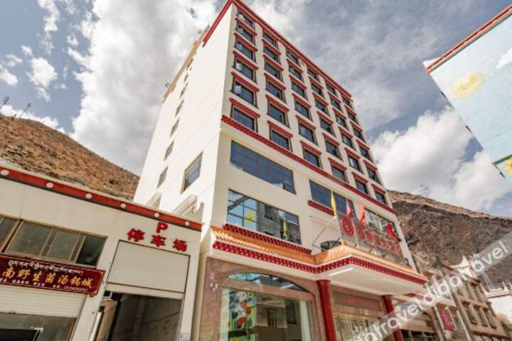 Hotel 7 of 30