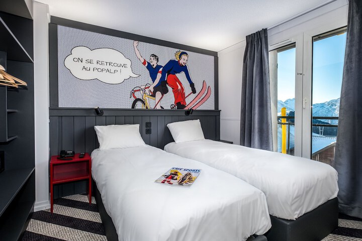 Room 3 of 39