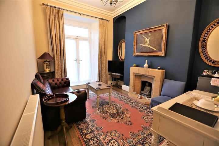 Room 4 of 39