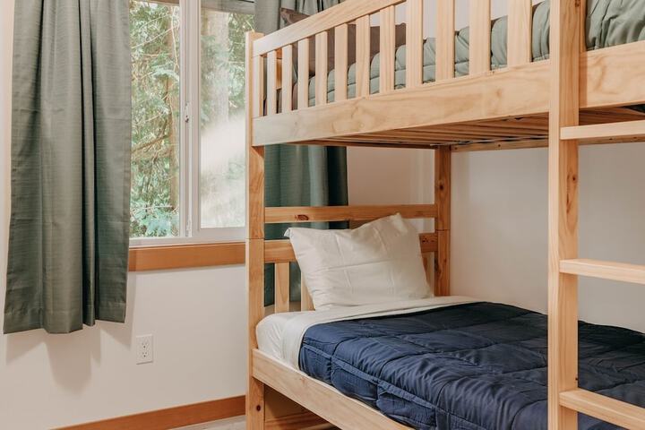 Room 12 of 50