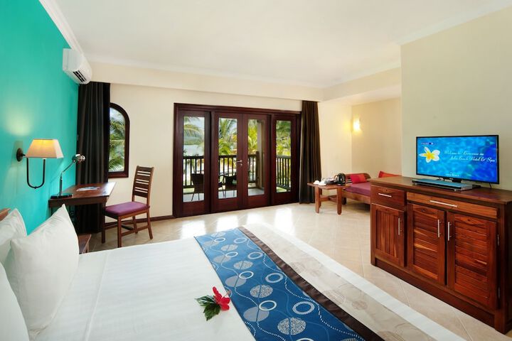 Room 5 of 37