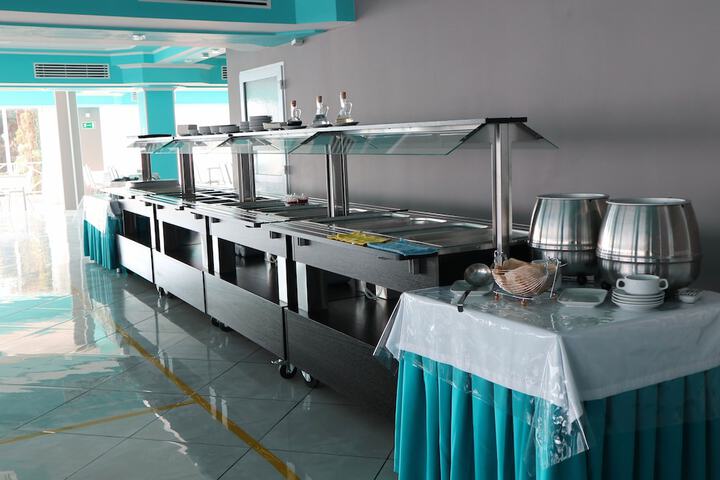Dining 10 of 15