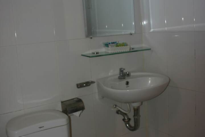 Room 19 of 34