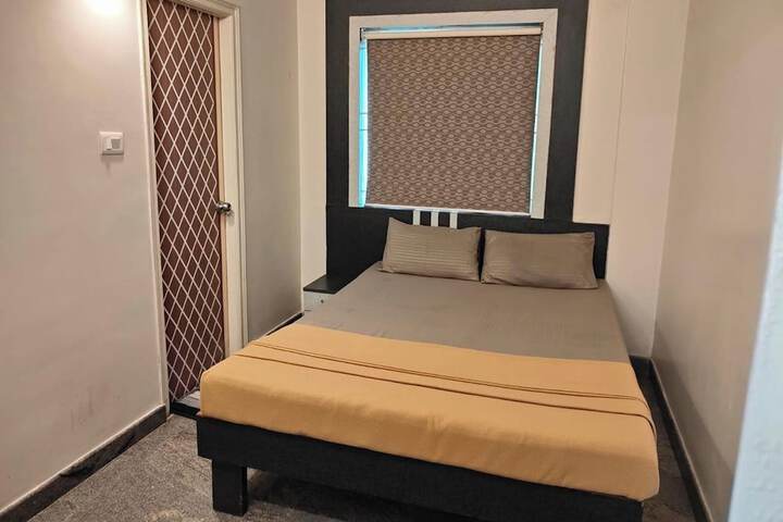 Room 13 of 66