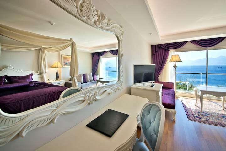 Room 25 of 61