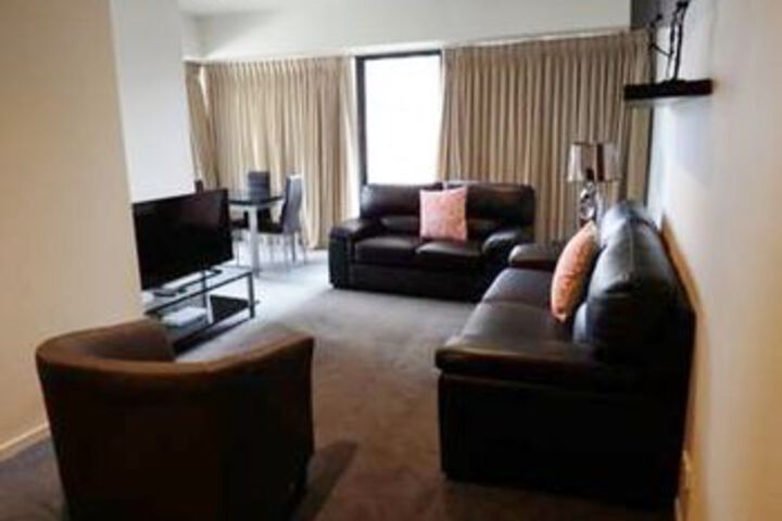Room 15 of 28