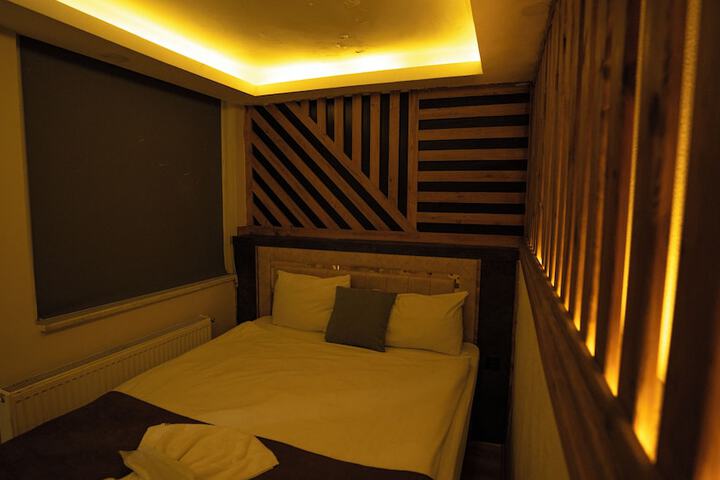 Room 31 of 86
