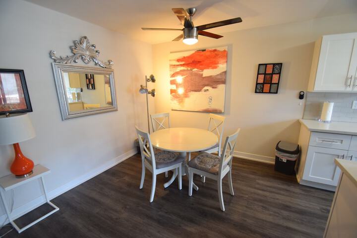 Room 9 of 30
