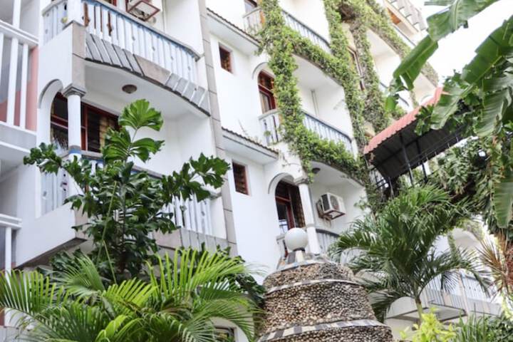 Hotel 75 of 84