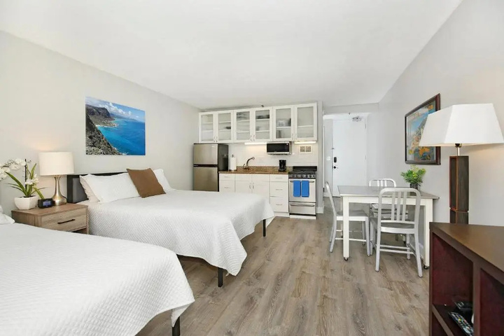 Room 2 of 18