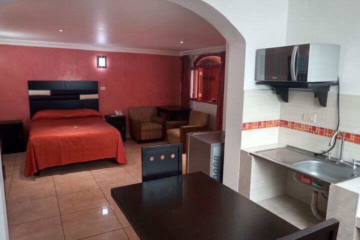 Room 5 of 38