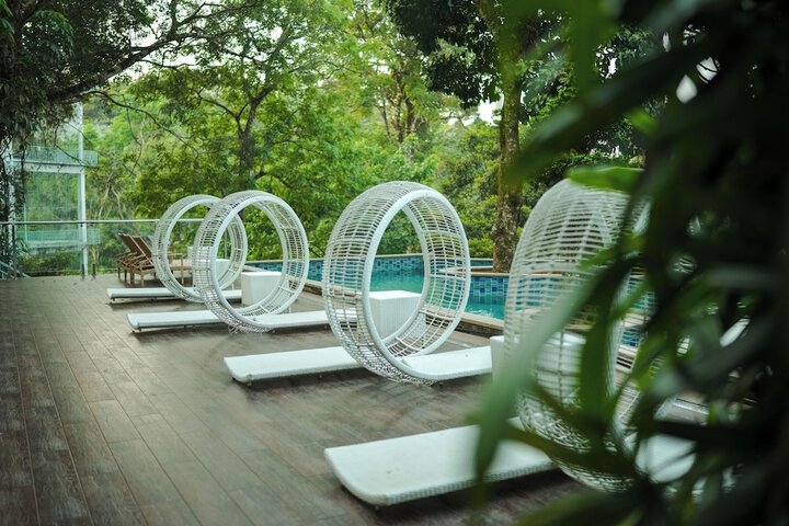 Pool 54 of 84