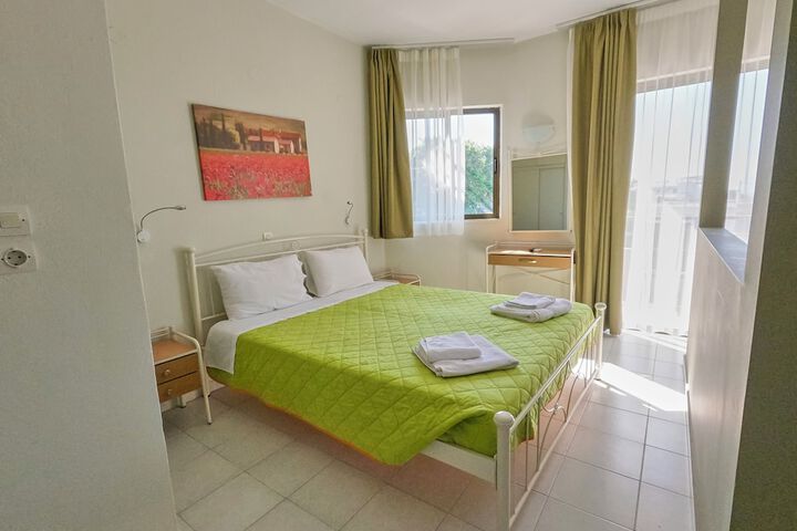 Room 3 of 24