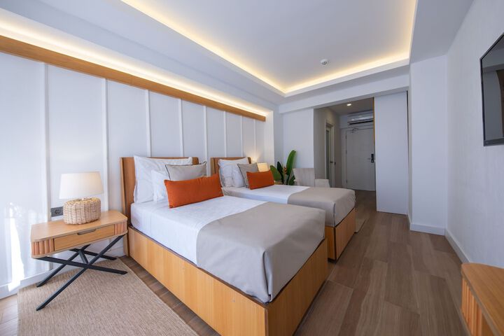 Room 29 of 64
