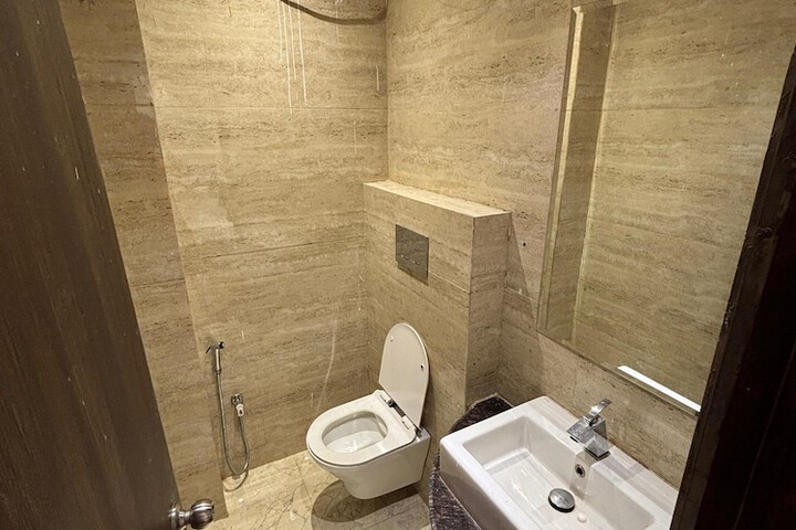 Room 14 of 25