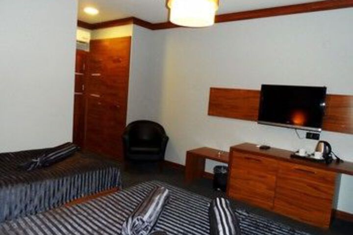 Room 14 of 35