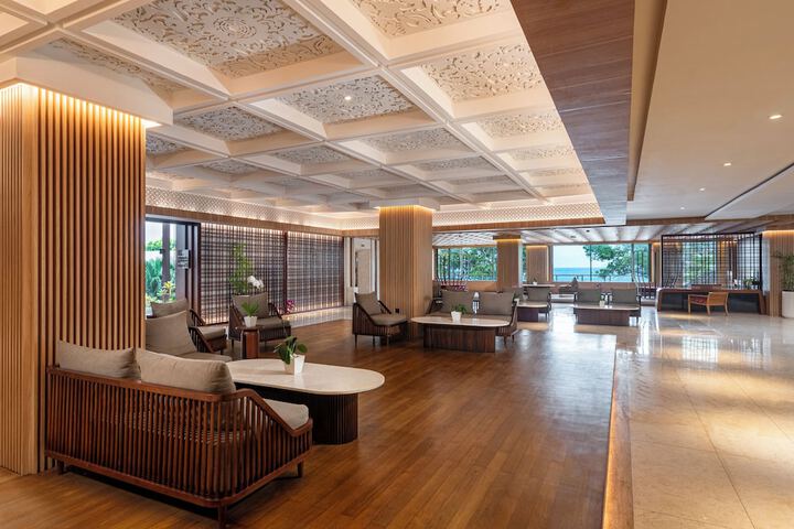 Hotel Lobby