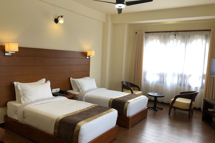 Room 12 of 24